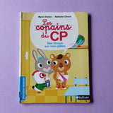 Les copains du CP. Des bisous sur mon plâtre !