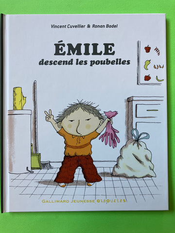 Émile descend les poubelles