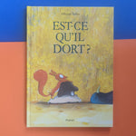 Est-ce qu'il dort ?