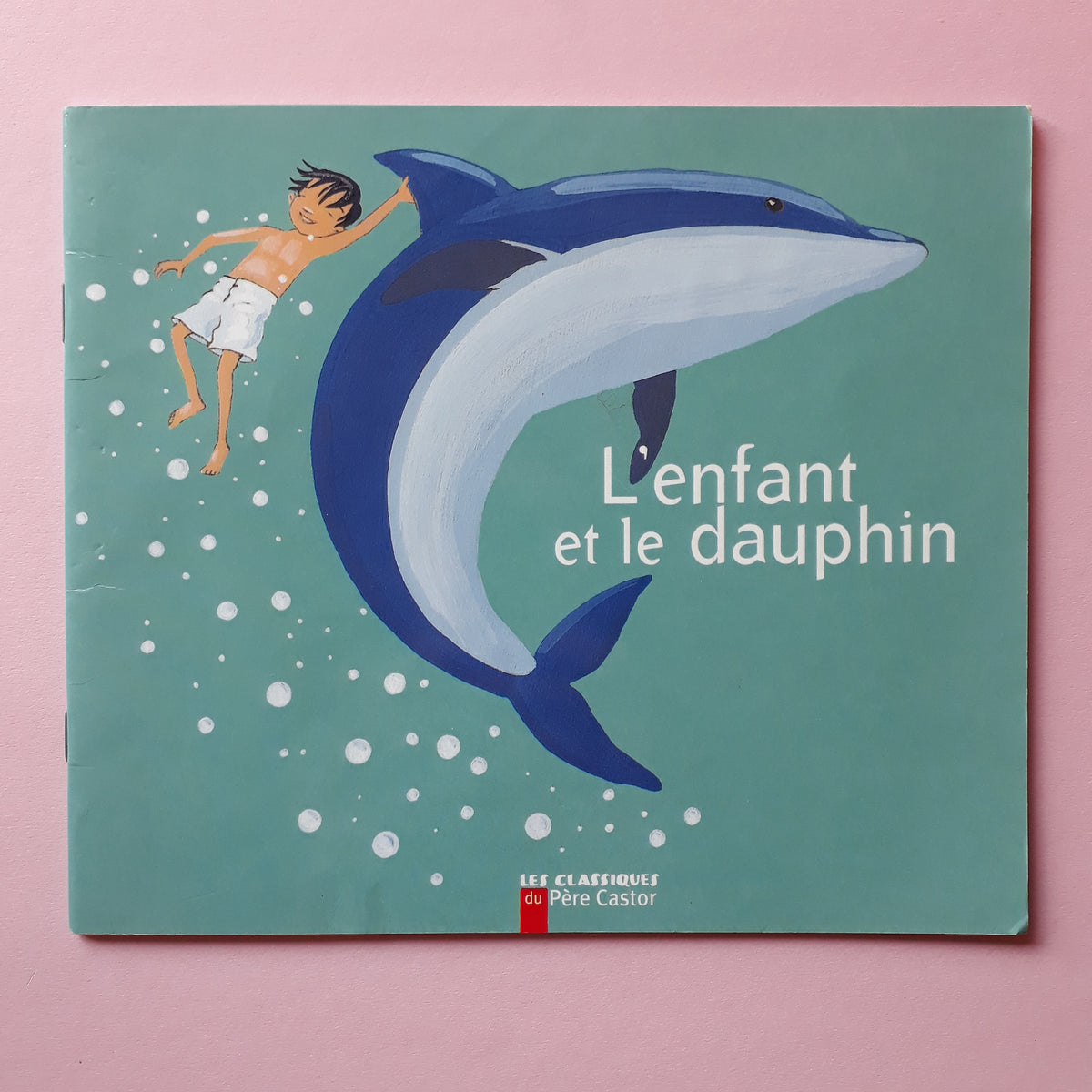 dessin animé de dauphin jolie fille