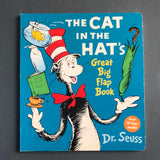 Il grande libro con risvolto del gatto con il cappello